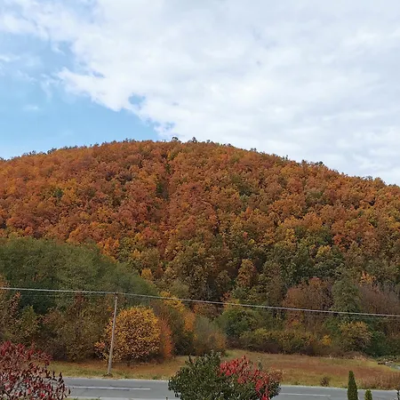 Apartmán Sa Francuskim I Pomocnim Lezajem - Romansa
