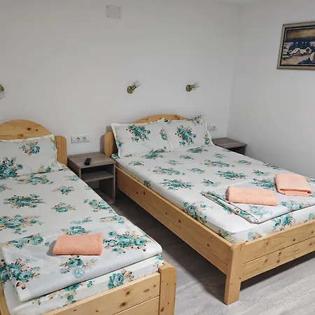 Apartmán Sa Francuskim I Pomocnim Lezajem - Romansa